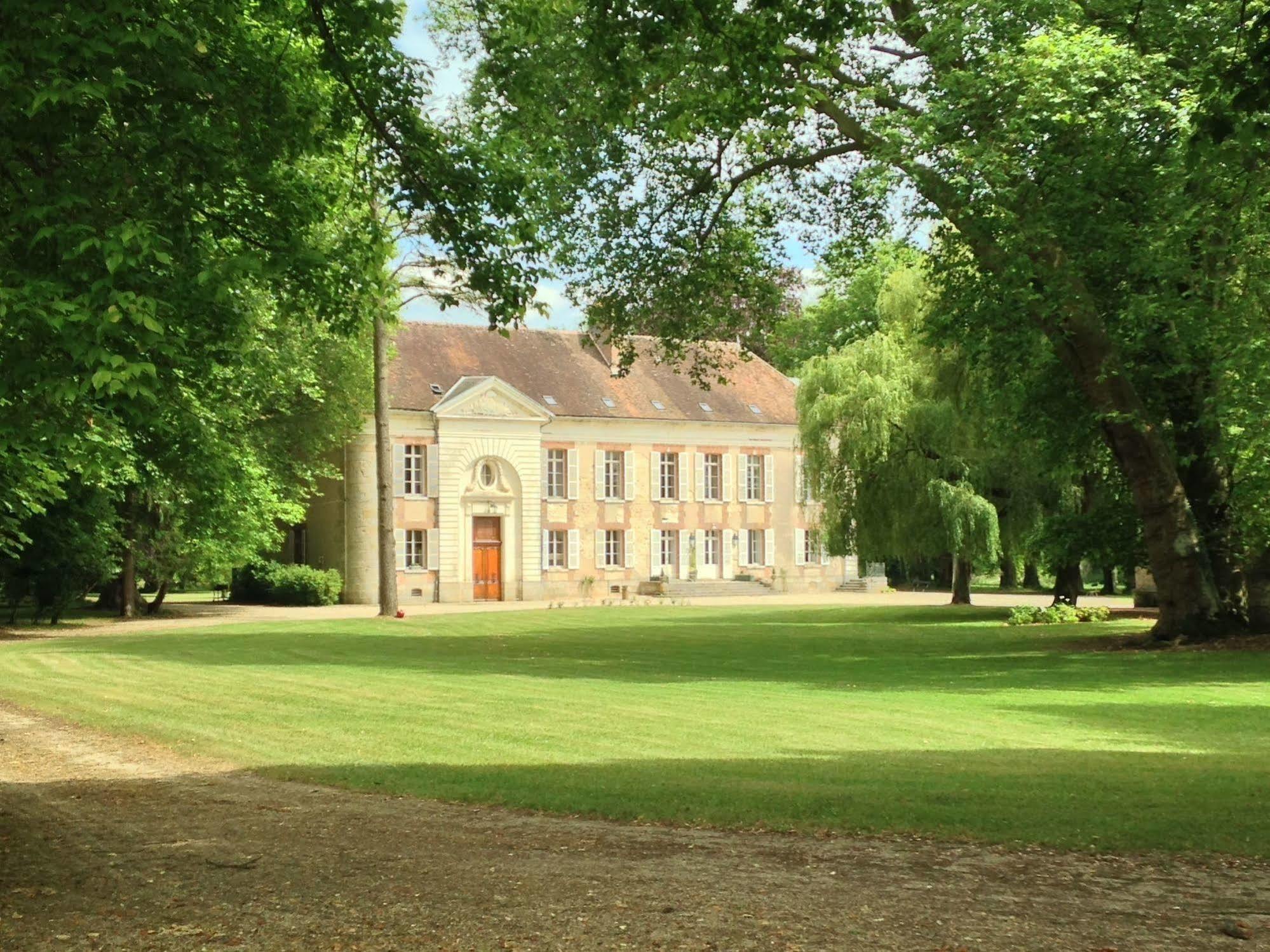 Domaine De Vauluisant Villa Courgenay Екстериор снимка